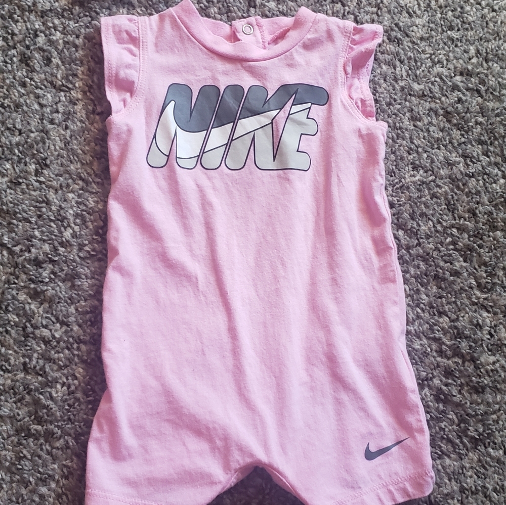 2 pc. Nike outfit